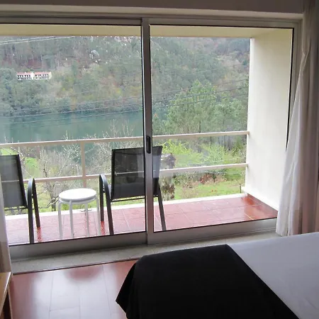 Eco Salvador Hotel 2*