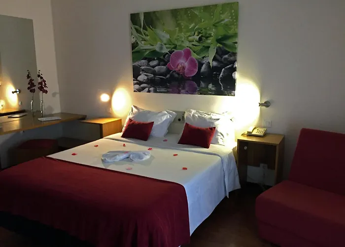 Hotel Eco Salvador 2*