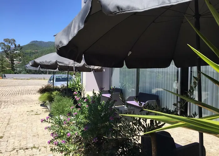 Hotel Eco Salvador Geres